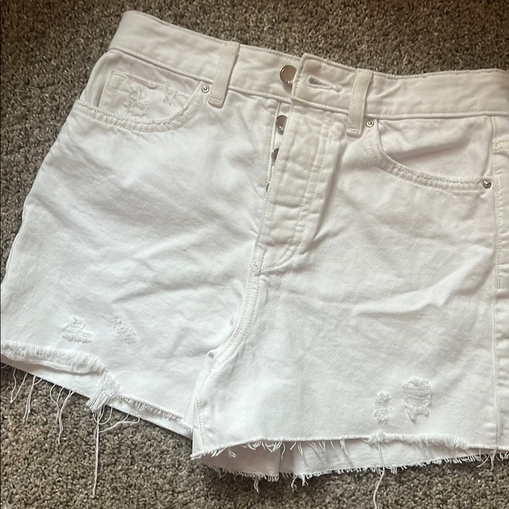 ZARA White Distressed Denim Shorts. Size 4